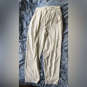 Universal Thread joggers Medium